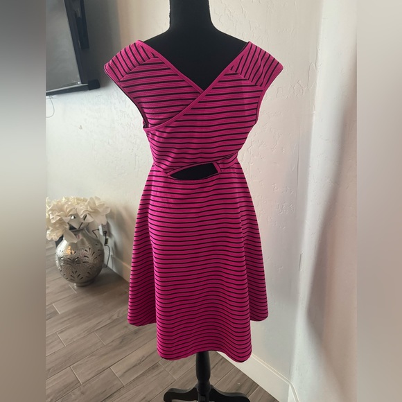 Torrid 00 hot pink horizontal stripe dress - Picture 3 of 5